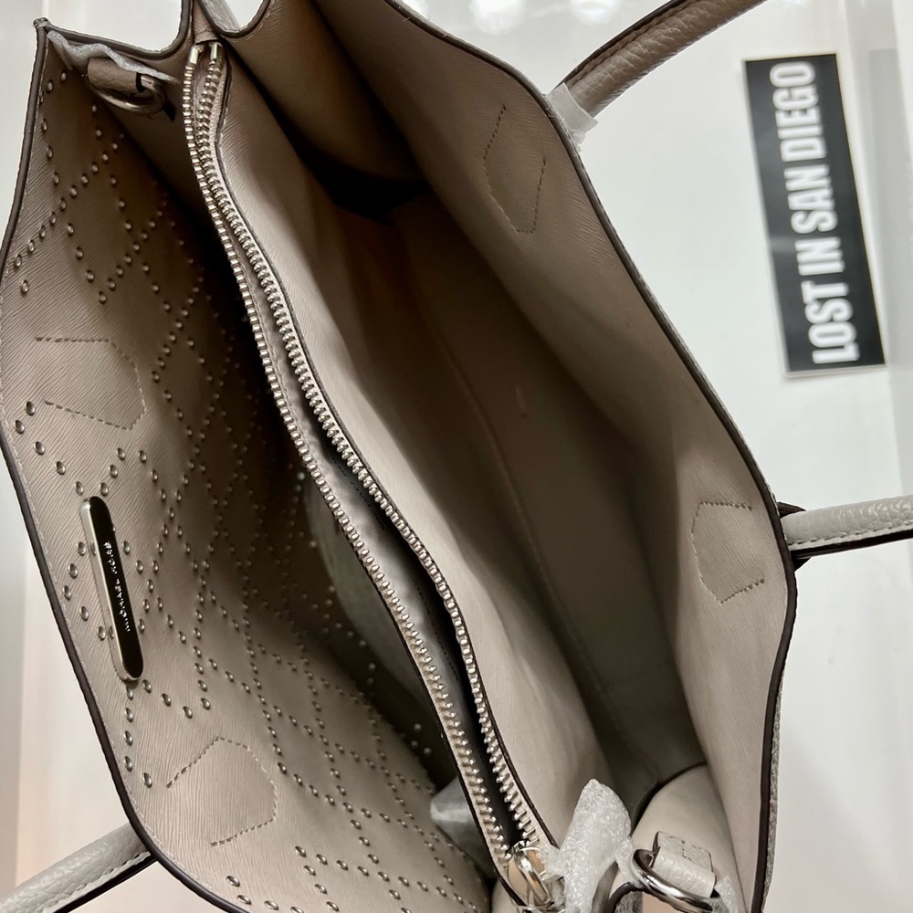 Grey Mercer Grommeted Pebbled Leather Tote Bag By Michael Kors - Picture 16 of 16